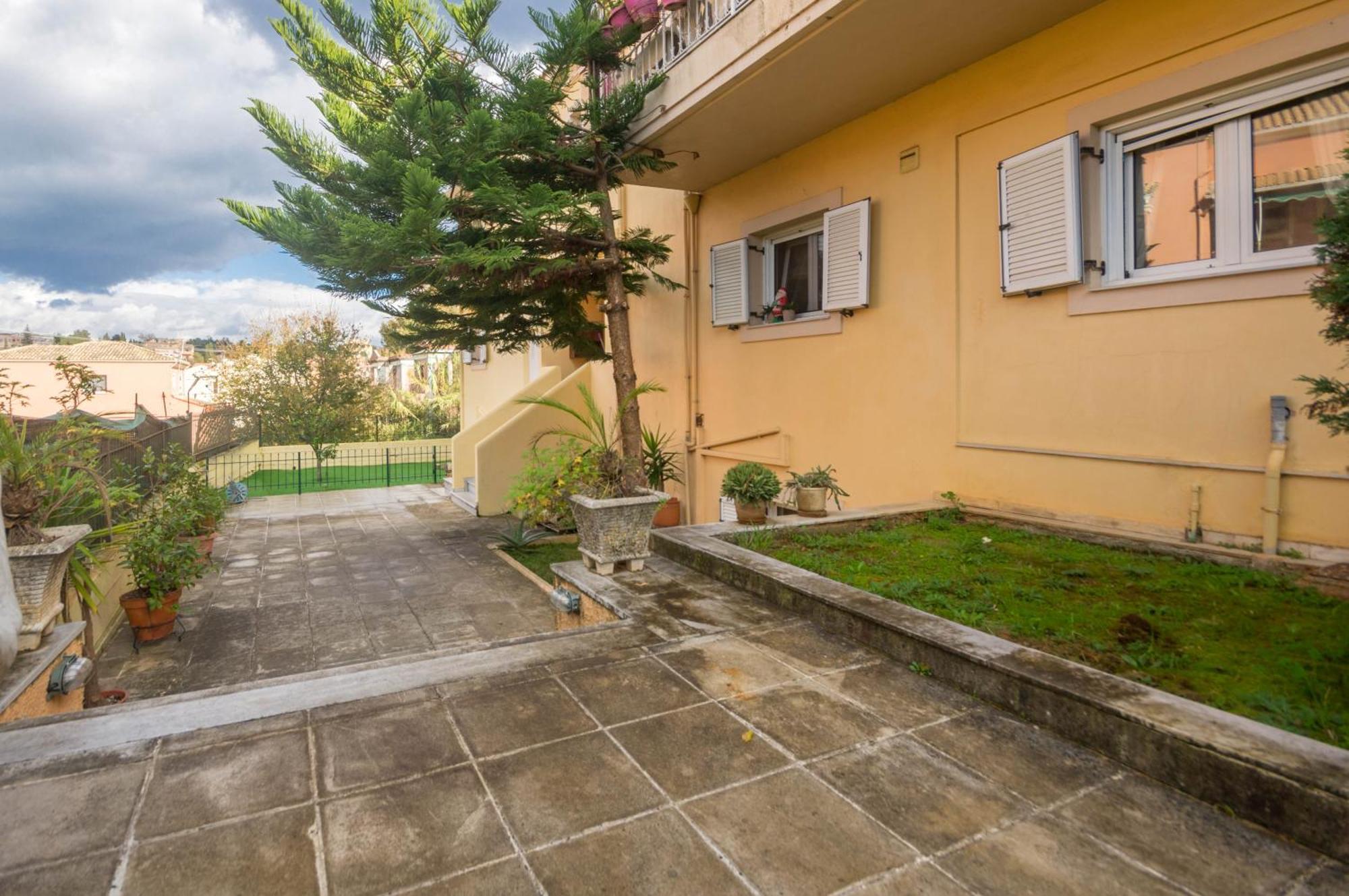 Appartement Διωροφη Μεζονετα-2Km Απο Το Κεντρο-Iliana House à Alepou Extérieur photo