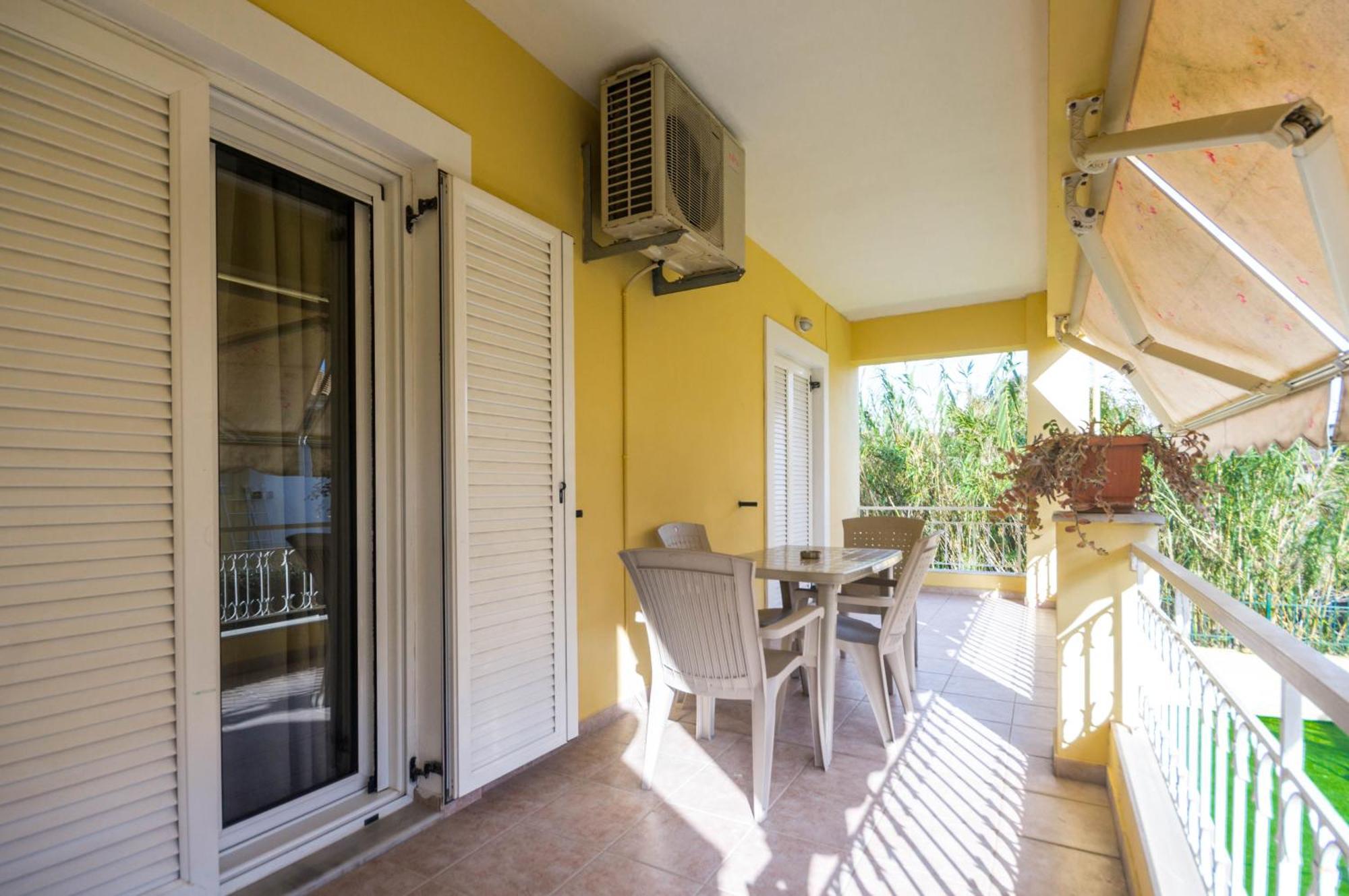 Appartement Διωροφη Μεζονετα-2Km Απο Το Κεντρο-Iliana House à Alepou Extérieur photo